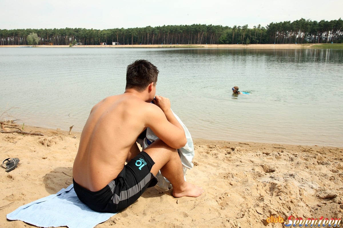 Seks na plaży z rudowłosą koleżanką z klasy (FOTO) | Dziennik Pornomaniaka  (18+)